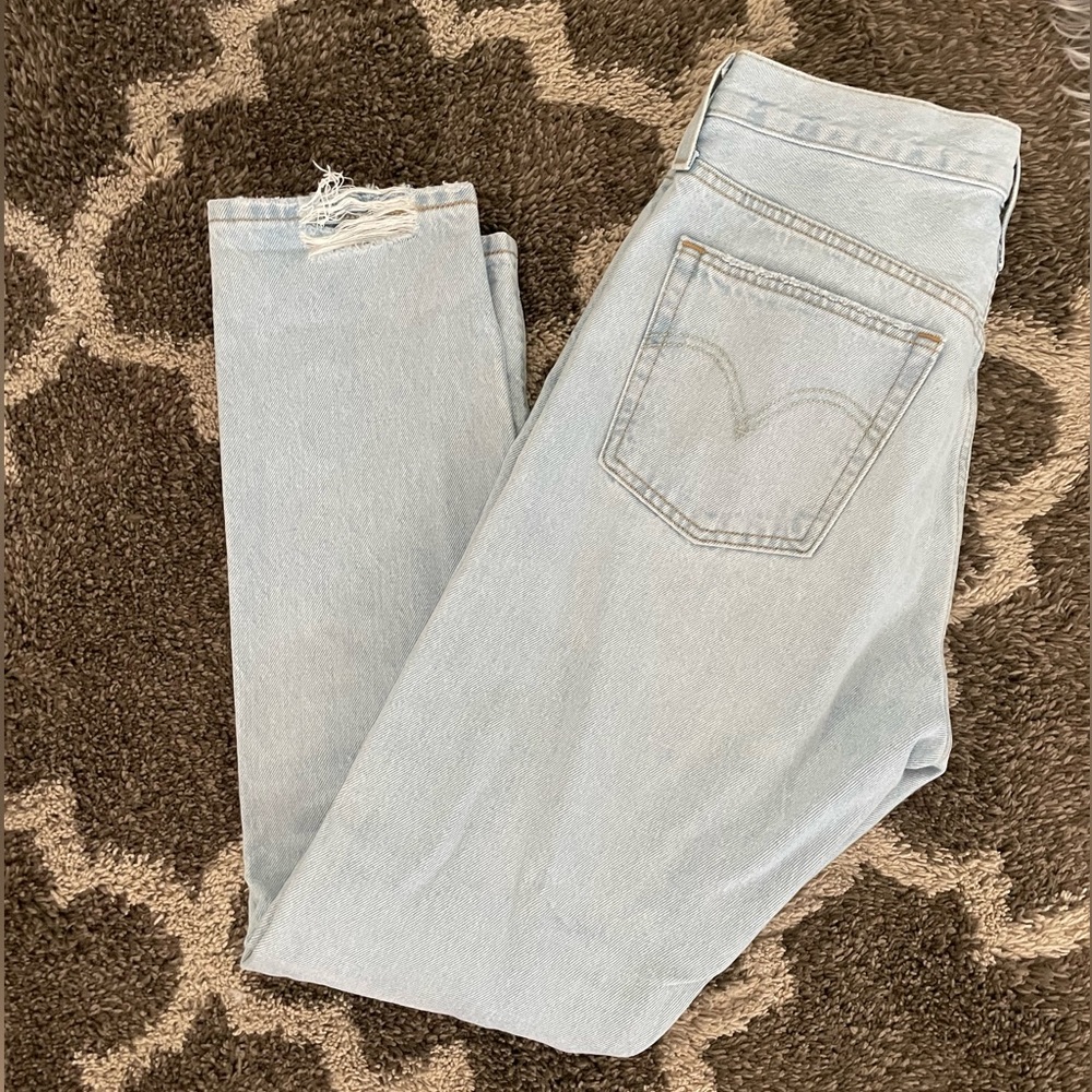 Womens Levi 501